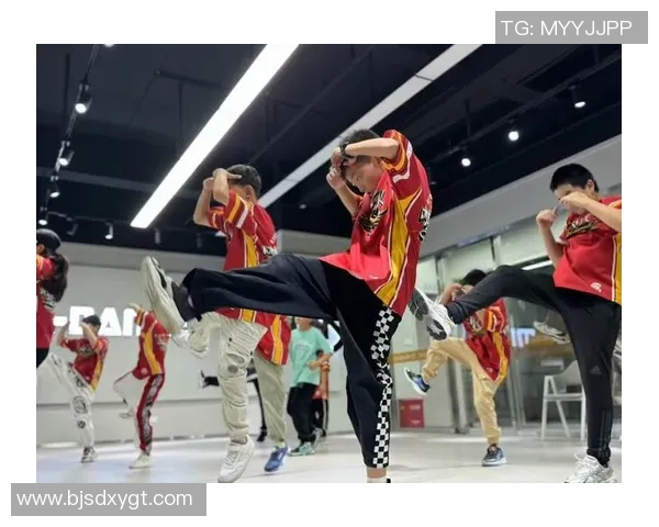 重庆街舞队荣登全国街舞排行榜第一名引领潮流风尚